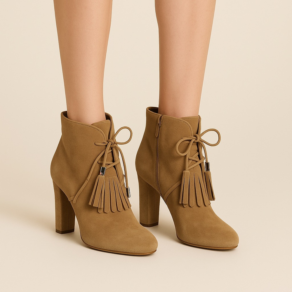 KAREN MILLEN Tan Suede block heel ankle boots. tassel detail. Size US 10